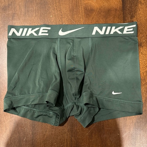 Men's Trunks Set - Picture 2 of 6